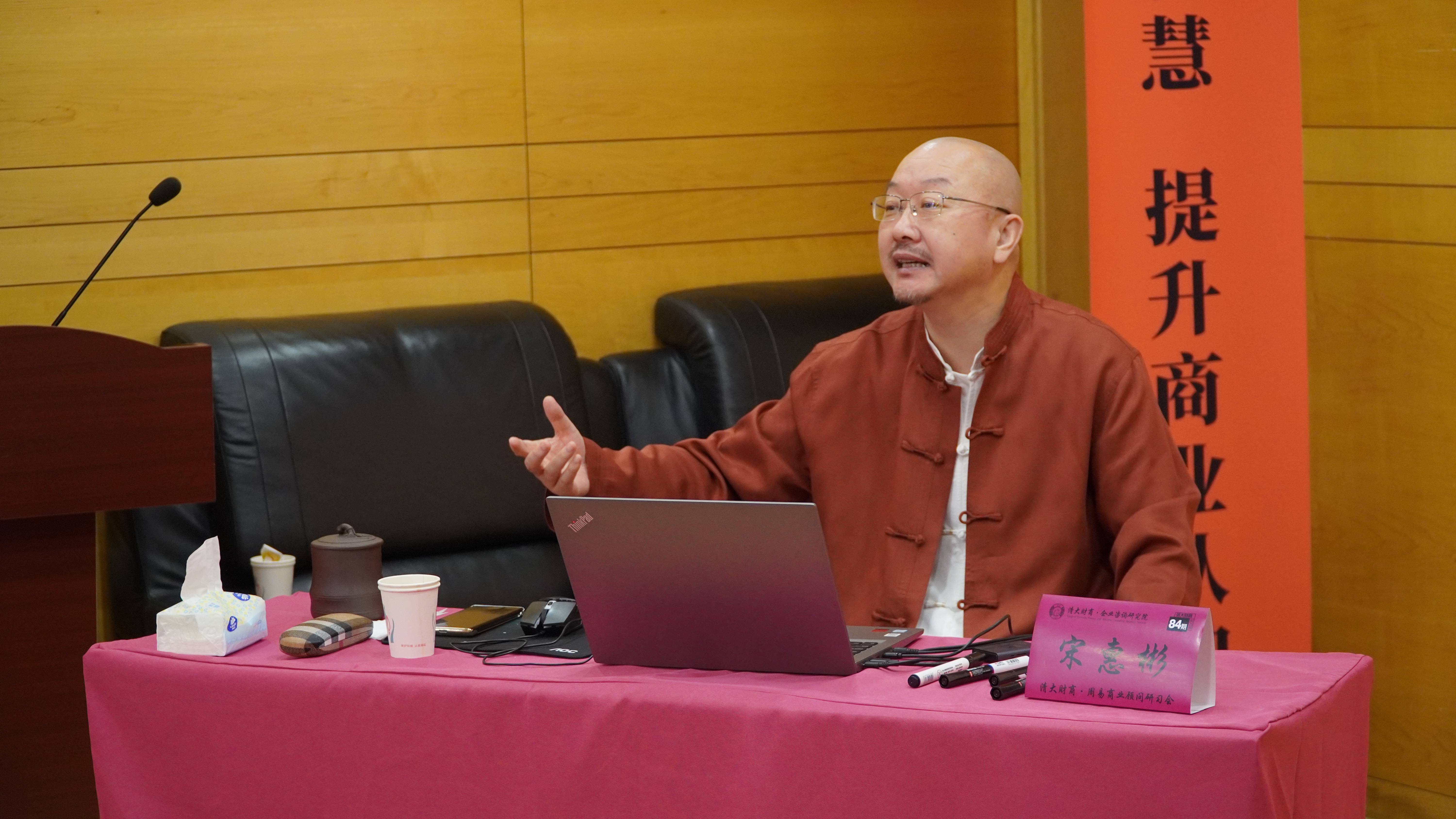 电脑八字命理怎么样(算命的排的八字和电脑排的八字哪个准) 电脑八字命理怎么样(算命的排的八字和电脑排的八字哪个准)